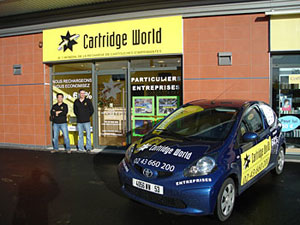 cartridge world recharge cartouche d'encre voiture magasin
